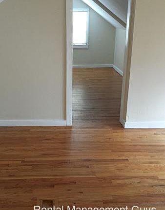 2nd image of 3515 Russell Ave N