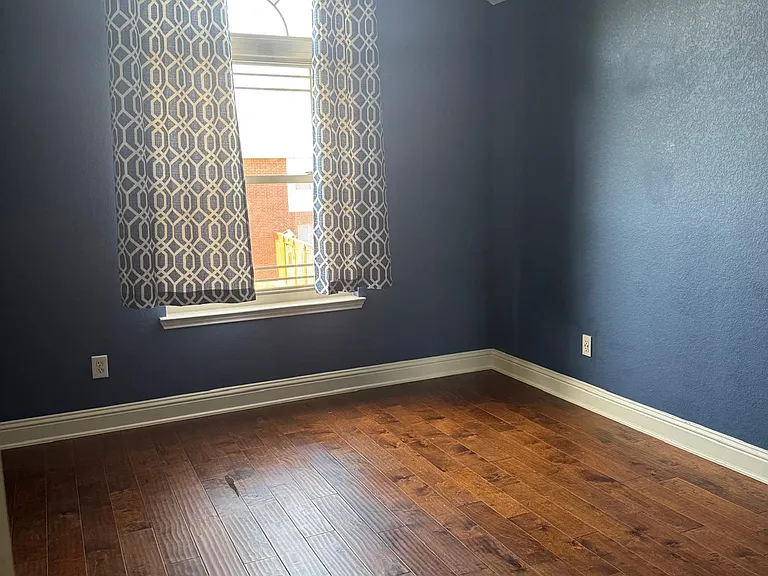 Upstairs bedroom 1