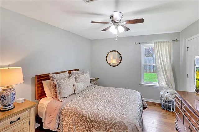 3867 Roman St — Photo 15