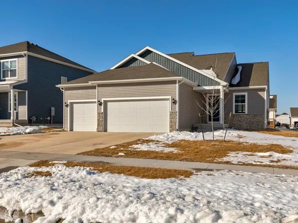 10311 Southerwick Pl, Johnston, IA 50131