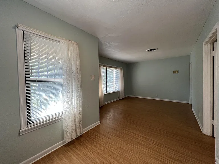 119 Mazzurana St — Photo 5