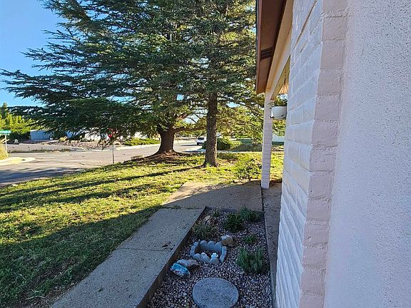 4th image of 301 Chalcocite St