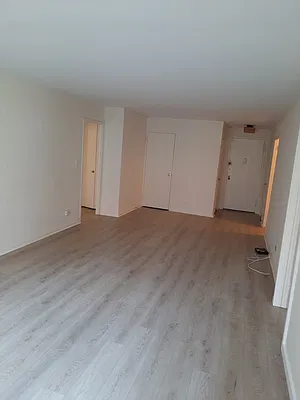Rented by Bank Neary | media 14