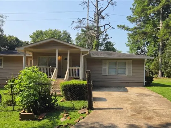 2933 Coffer Dr, Ellenwood, GA 30294