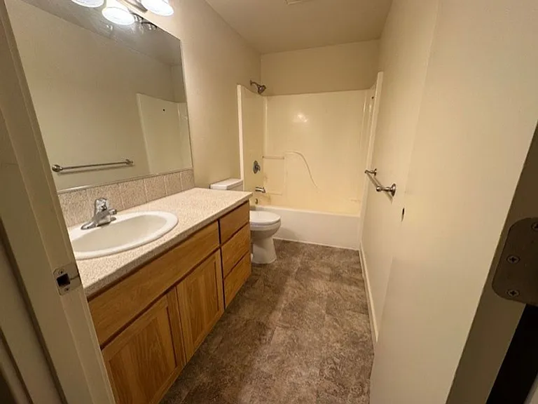 61234 SW Larkwood Dr — Photo 13