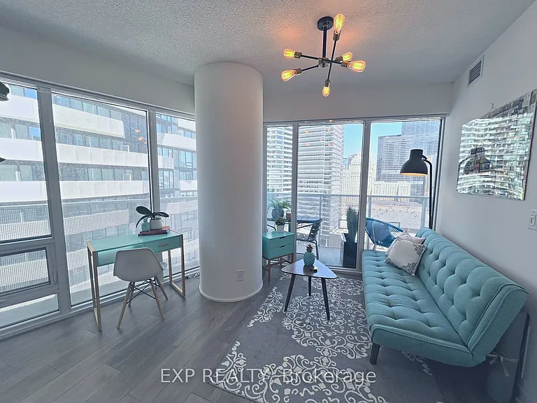 88 Harbour St #2302 — Photo 9