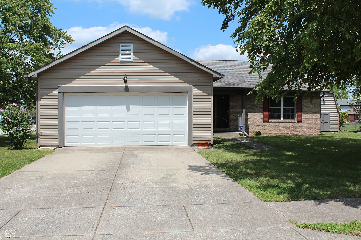 7742 Cruyff Cir photo 1