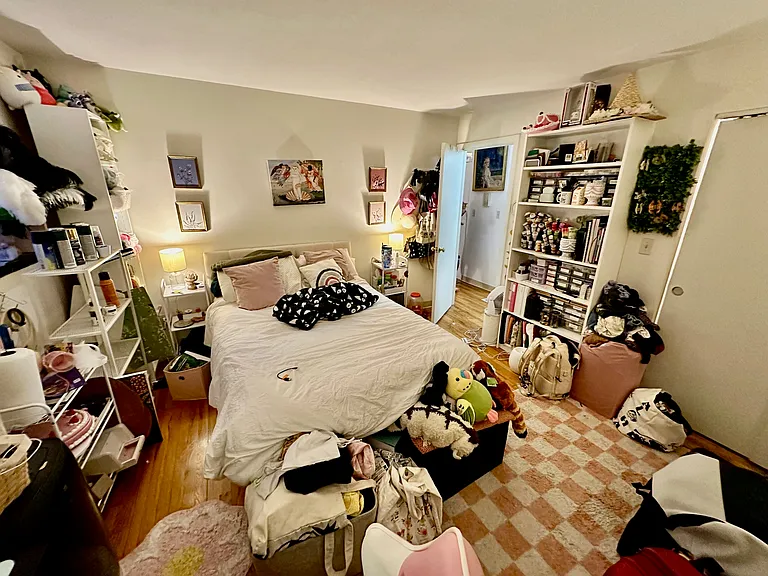 245 Kelton St #24 — Photo 9