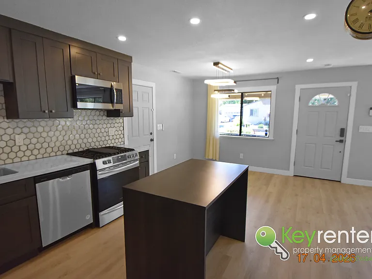 5127 Red Oak Dr — Photo 6