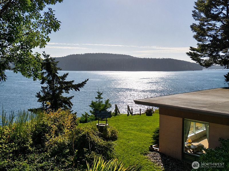 4th image of 6860 Salmon Beach Road