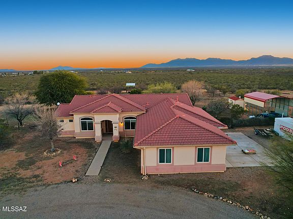 2nd image of 1160 E Javelina Crossing Dr