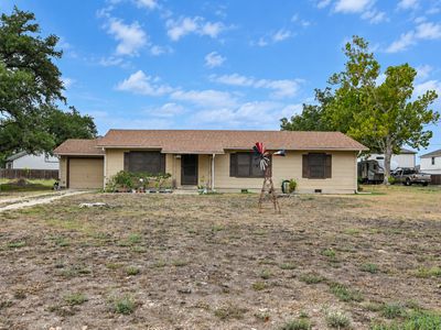 614 E Martindale, Seguin, TX, 78155