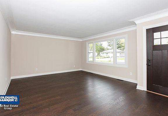 4th image of 23240 W Peterson Dr