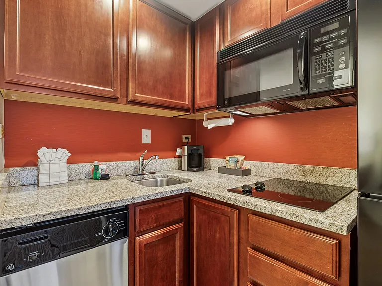 3400 Edinborough Way #315 — Photo 5