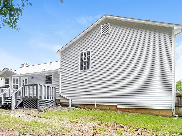 430 Ivy Crest Dr — Photo 17