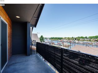 306 N Bridgeton Rd, Portland, OR 97217