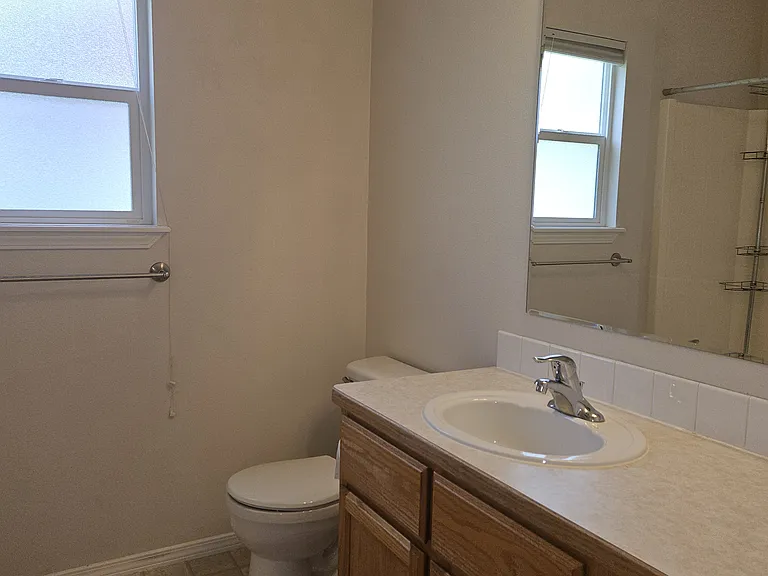 6086 S Guitar Ave — Photo 9