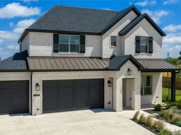 8801 Starry Night Dr, Bentonville, AR 72713