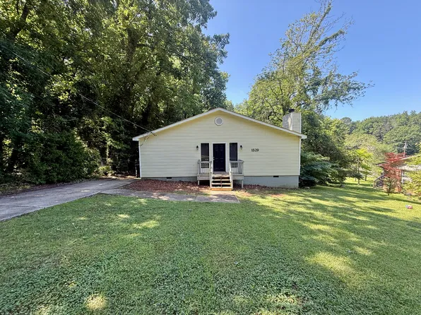 1529 Pine Tree Pl, Birmingham, AL 35235