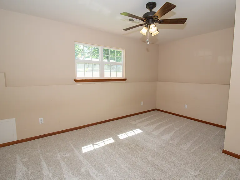 22039 Harlan Ln — Photo 8