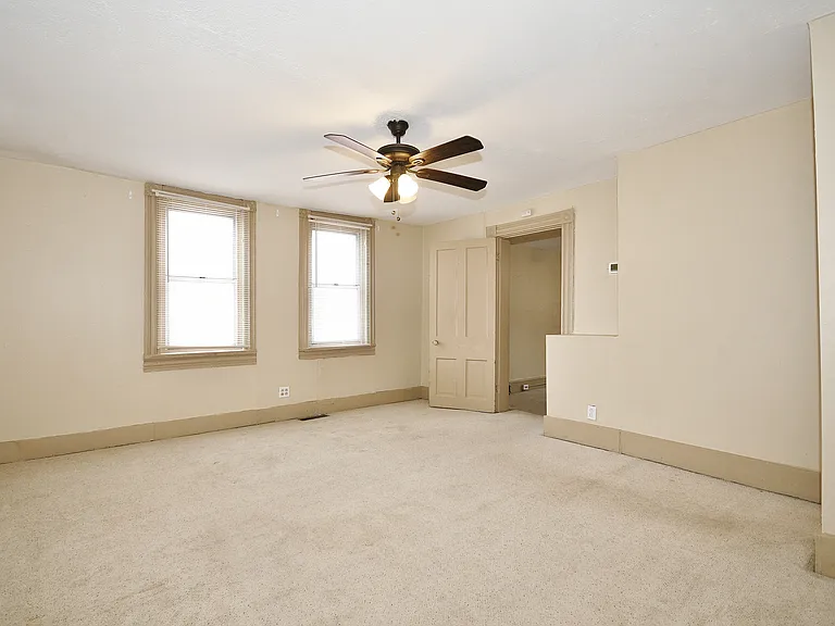 54 S 19th St #1 — Photo 11