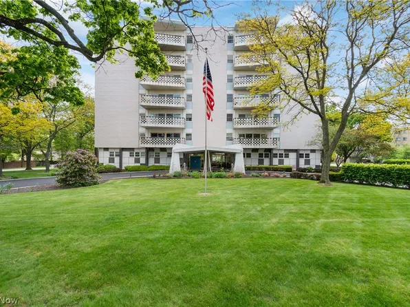 275 N Portage Path APT 6C, Akron, OH 44303