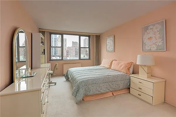 Sold by R New York | media 15