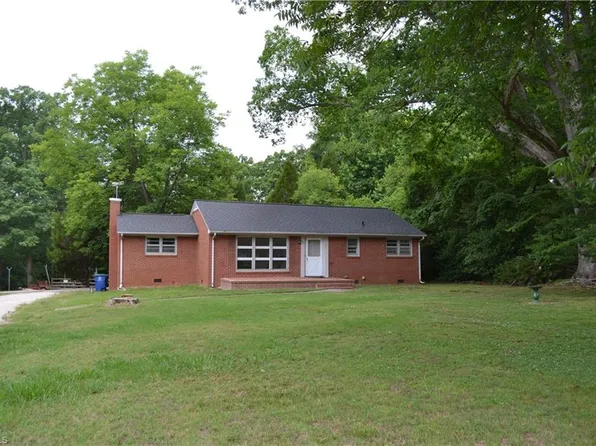 812 Dan Valley Rd, Madison, NC 27025