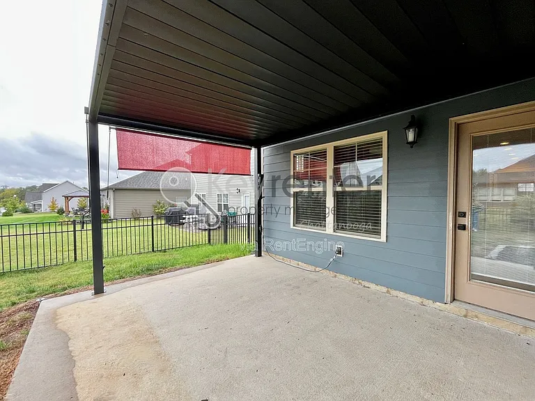 8528 Amberwing Cir — Photo 17