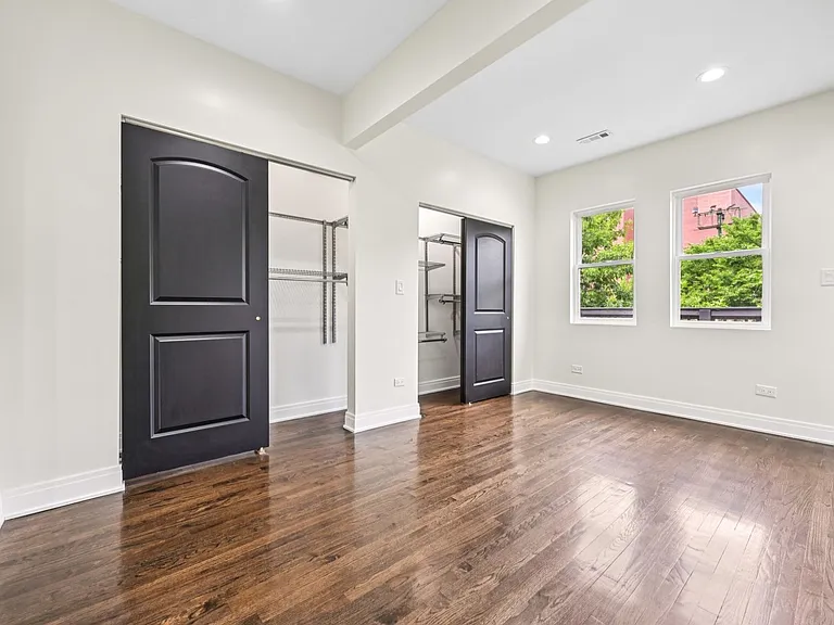 6547 S Langley Ave — Photo 10