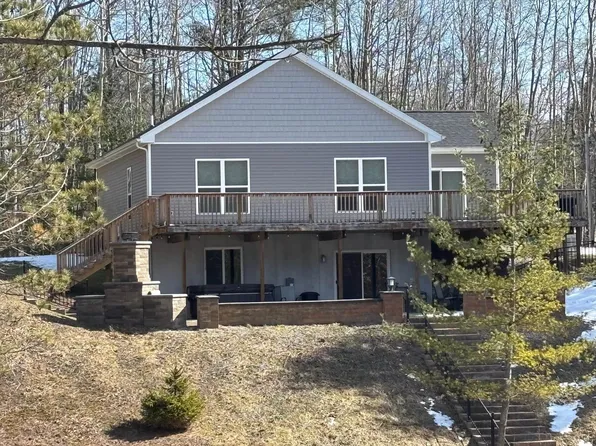 549 Rivers Terrace Rd, Gladwin, MI 48624