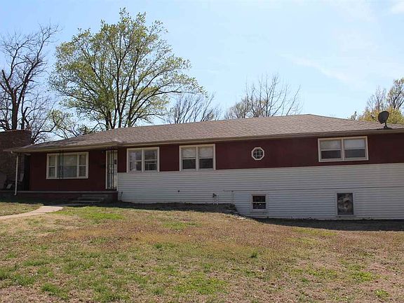 2nd image of 1439 Lawndale Ave