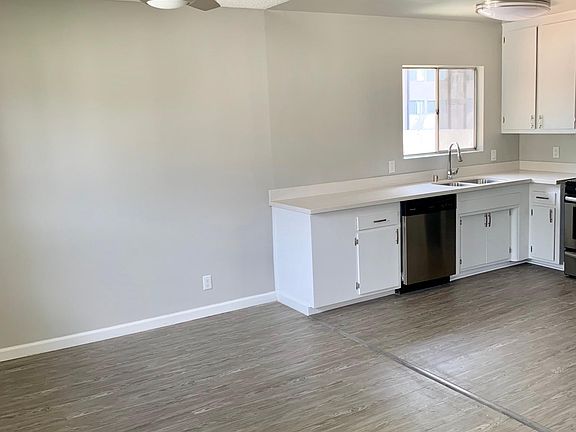 5th image of 11565 Erwin St APT 2