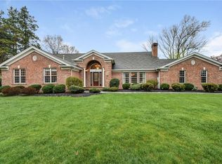 30 Stafford Rd, Colonia, NJ 07067