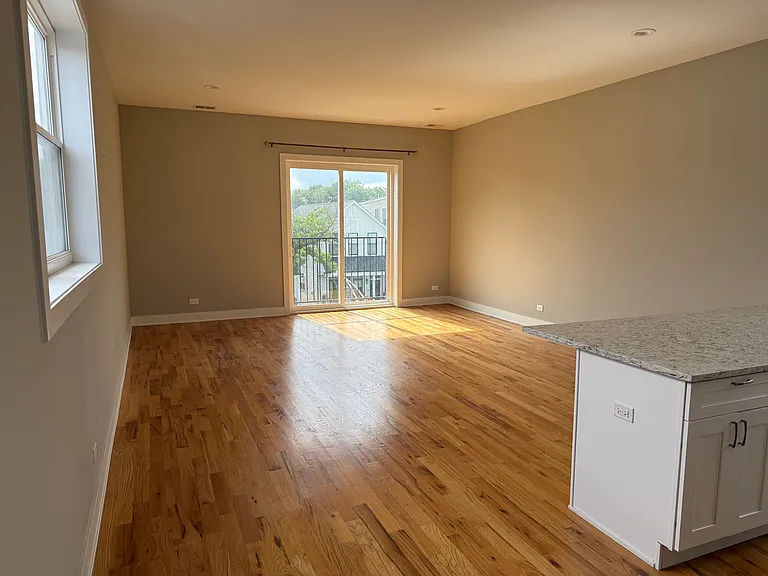 1629 N Spaulding Ave #3 — Photo 5