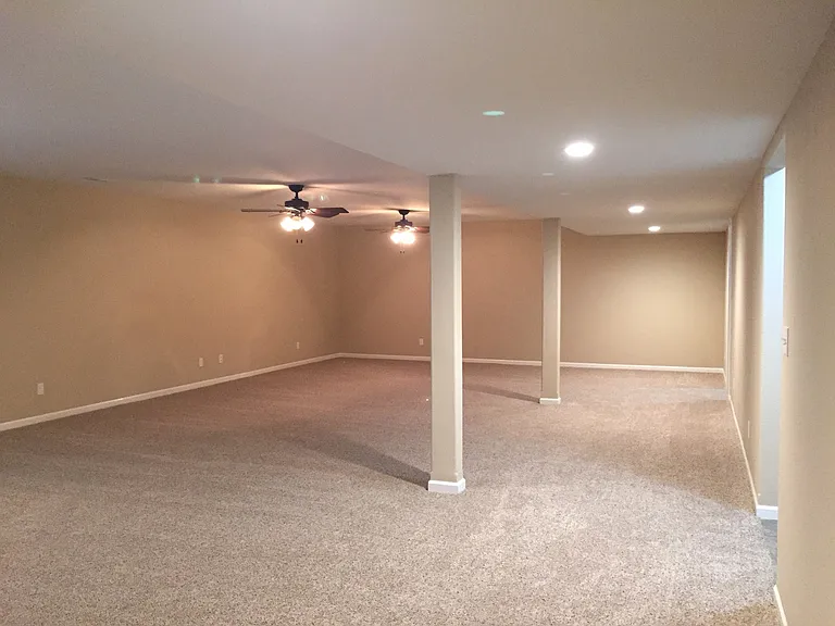 4039 Westminister Dr — Photo 15