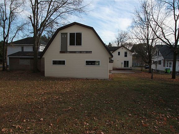 5th image of 516 Jefferson Street