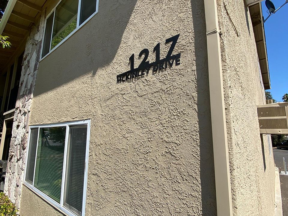 1st image of 1217 McKinley Dr #4