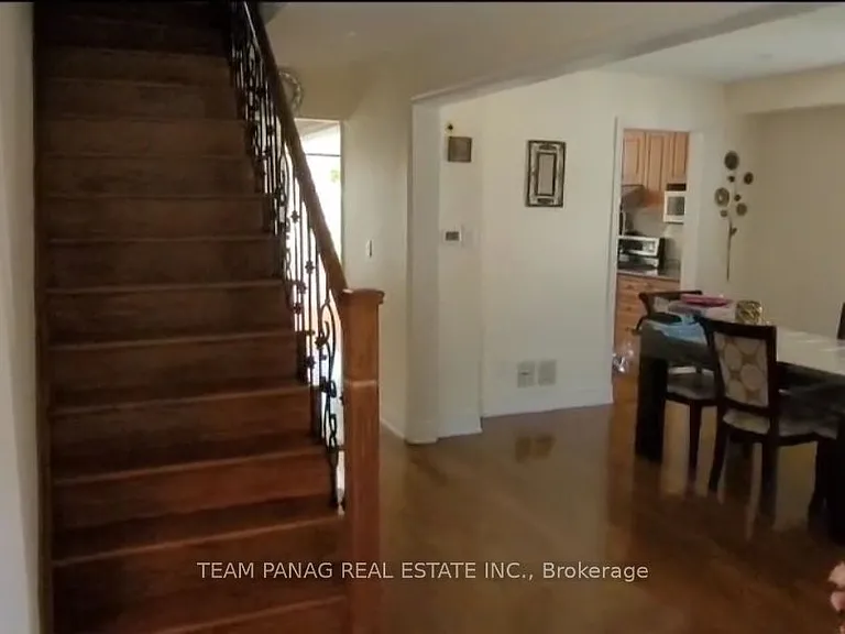12 Jeremy Pl #UPPER — Photo 5