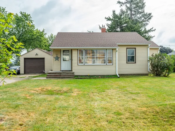 305 S Jeffrey St, Le Grand, IA 50142