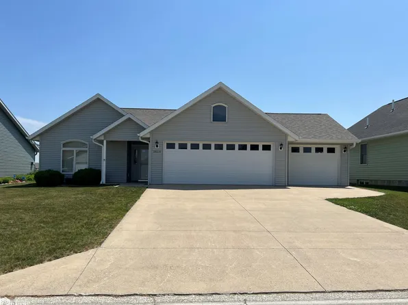 1614 Edgewood Dr, Carroll, IA 51401