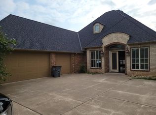 2608 SW 69th St, Lawton, OK 73505