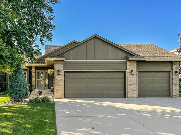 7232 W Chesapeake Ln, Sioux Falls, SD 57106