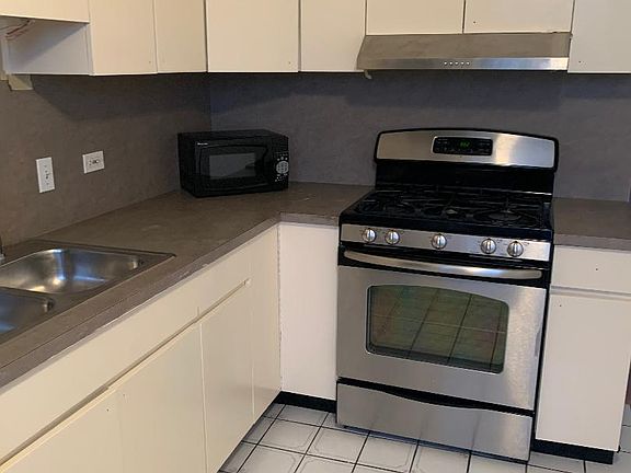 4th image of 119 Boardwalk St Unit 2E