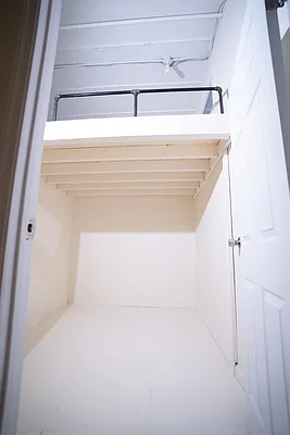 Rented by Nooklyn NYC LLC | media 12