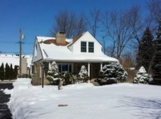 2063 Gulliver Dr, Troy, MI