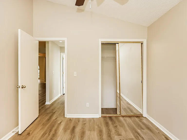 1289 Himalayan Ct — Photo 11