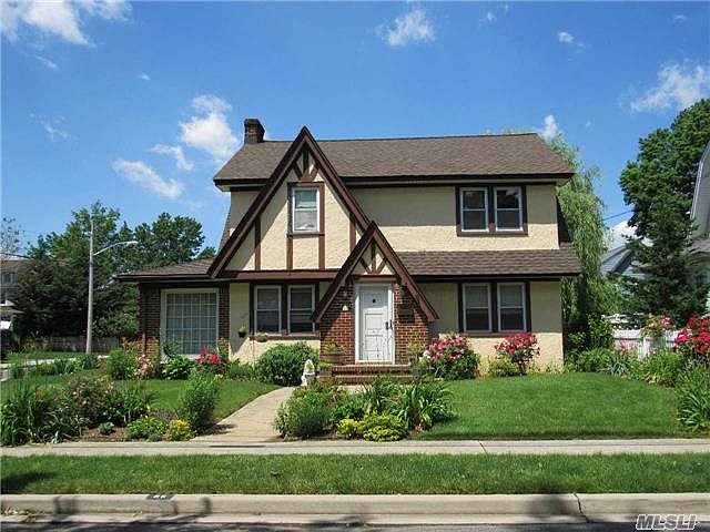 1st image of 86 Vernon Ave
