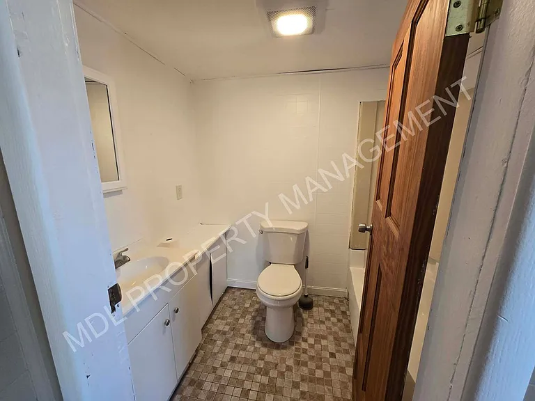 401 Litchfield — Photo 9