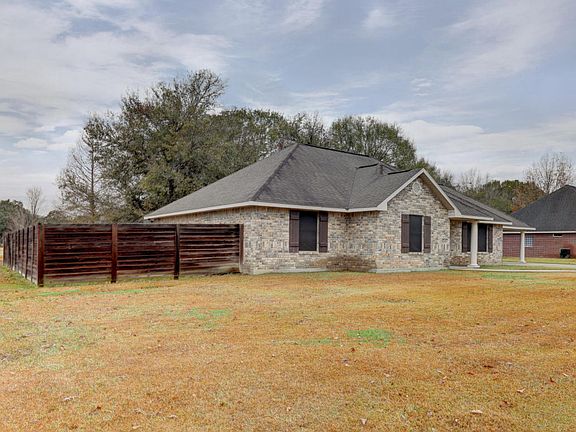 3rd image of 108 Indigo Dr